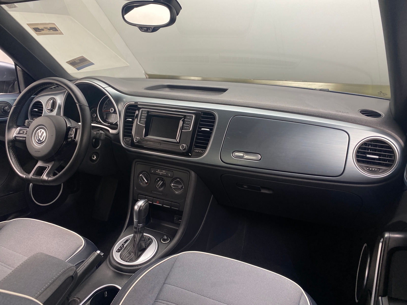 Thumbnail: 2016 Volkswagen Beetle - 2