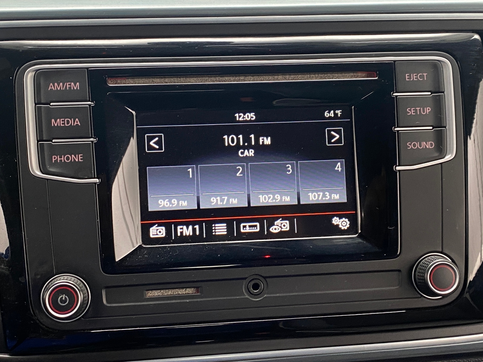 Thumbnail: 2016 Volkswagen Beetle - 3