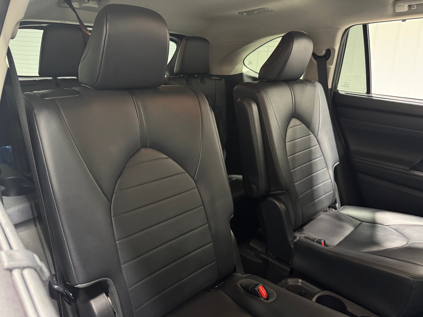 Thumbnail: 2020 Toyota Highlander - 5