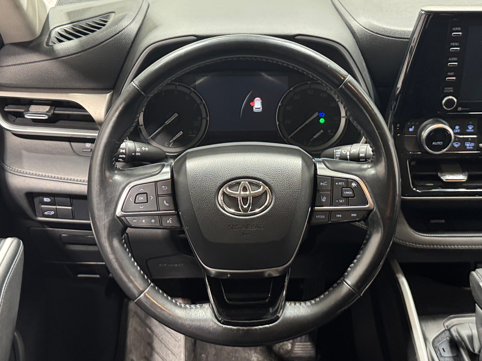 Thumbnail: 2020 Toyota Highlander - 4