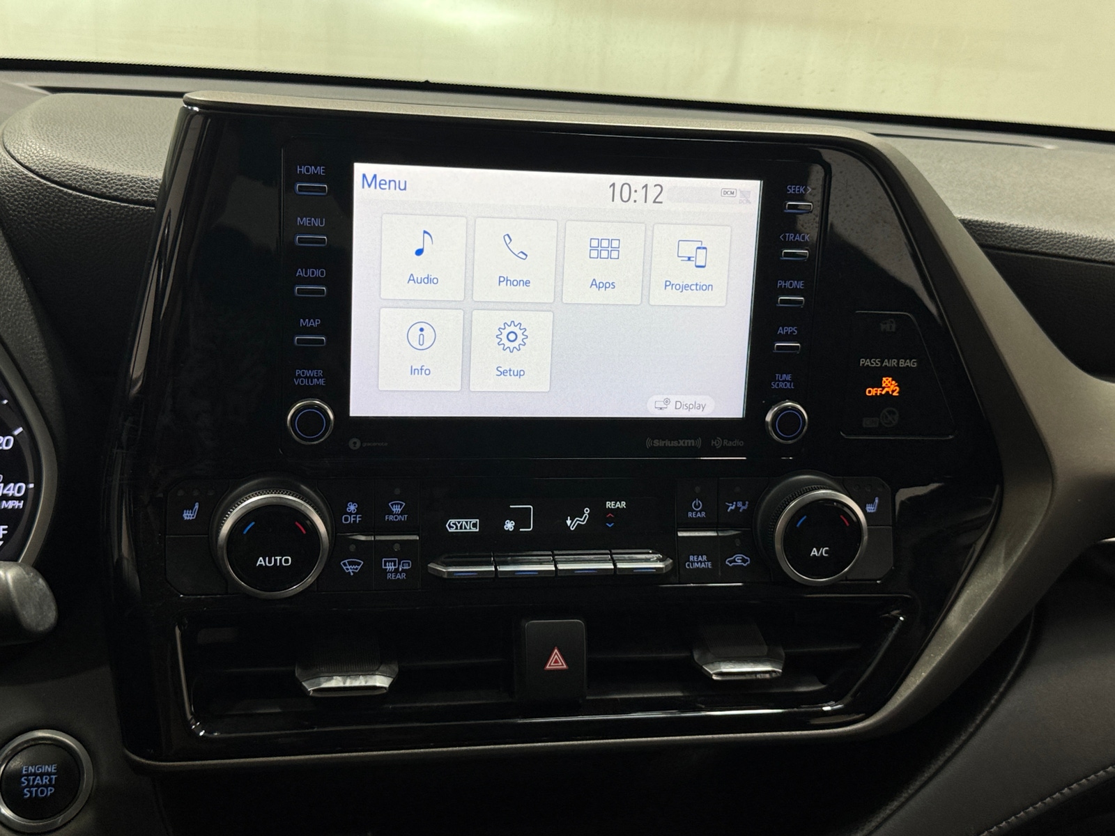 Thumbnail: 2020 Toyota Highlander - 3