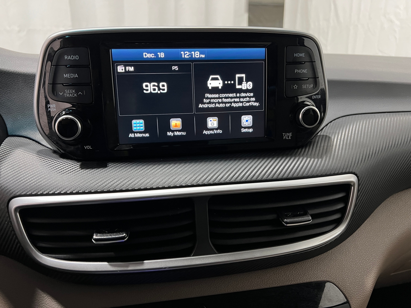 Thumbnail: 2020 Hyundai Tucson - 4