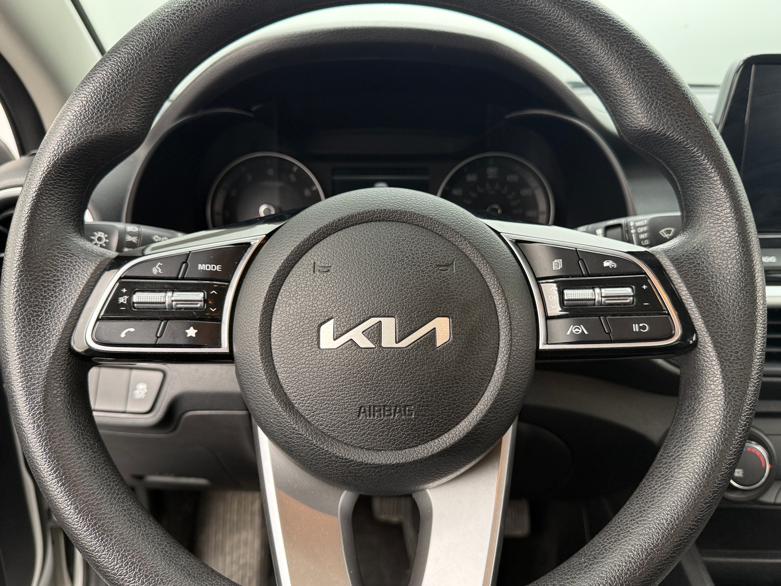 Thumbnail: 2024 Kia Forte - 5