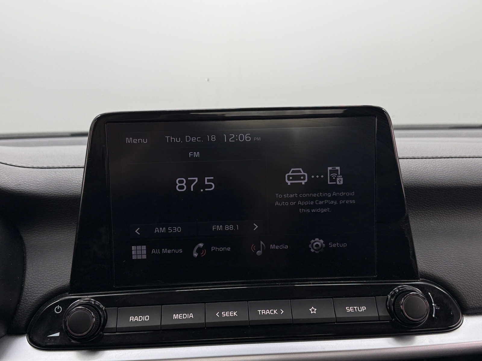 Thumbnail: 2024 Kia Forte - 4