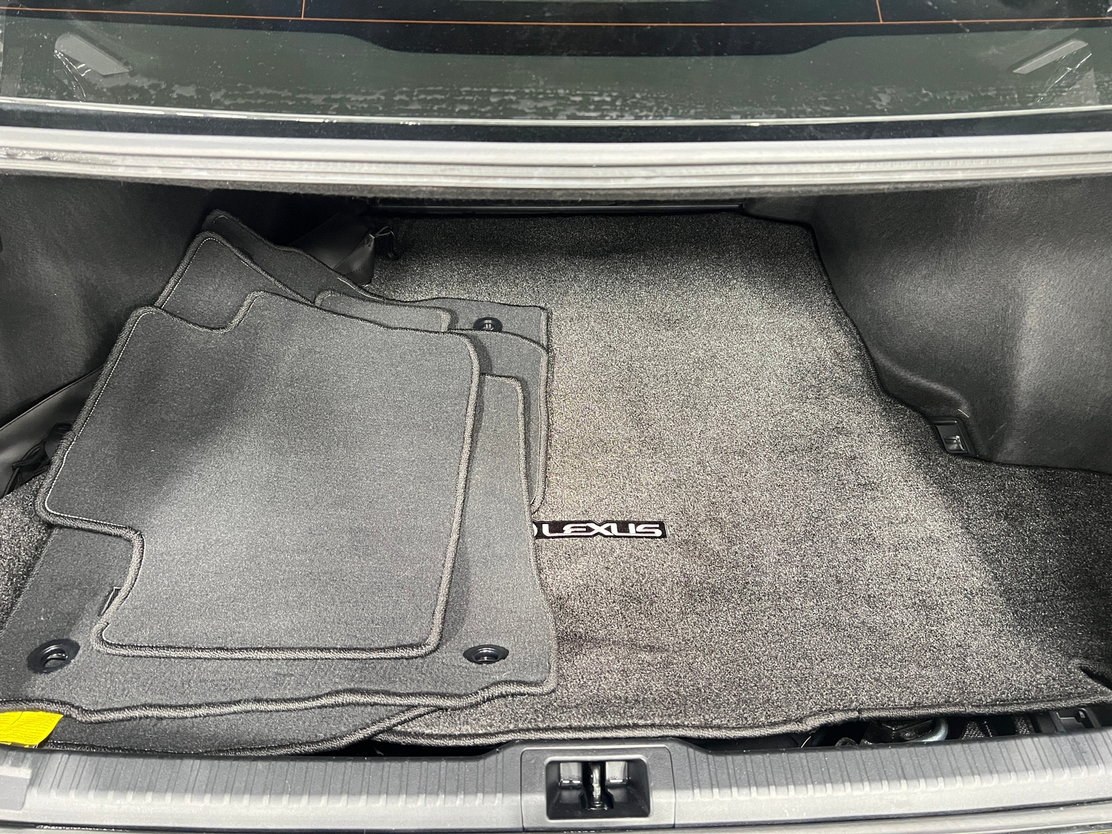 Thumbnail: 2022 Lexus IS - 6