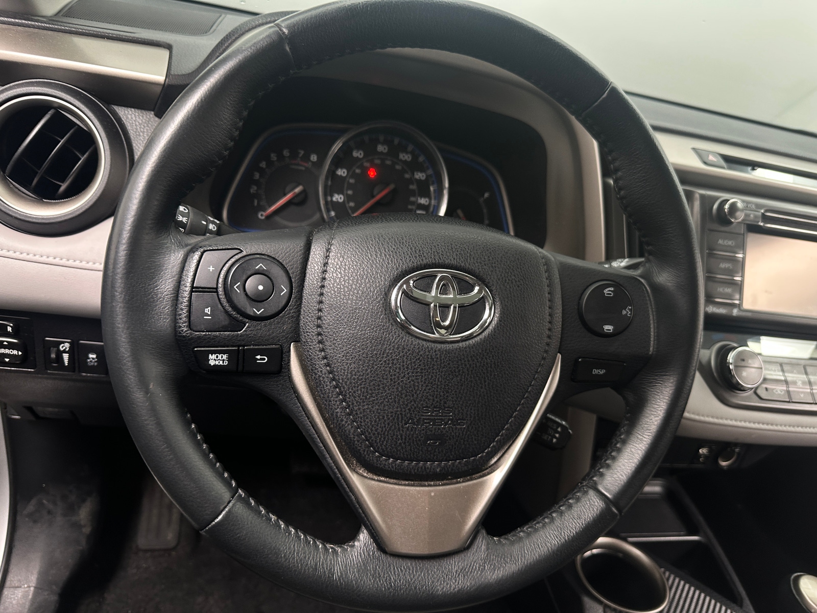 Thumbnail: 2015 Toyota RAV4 - 4