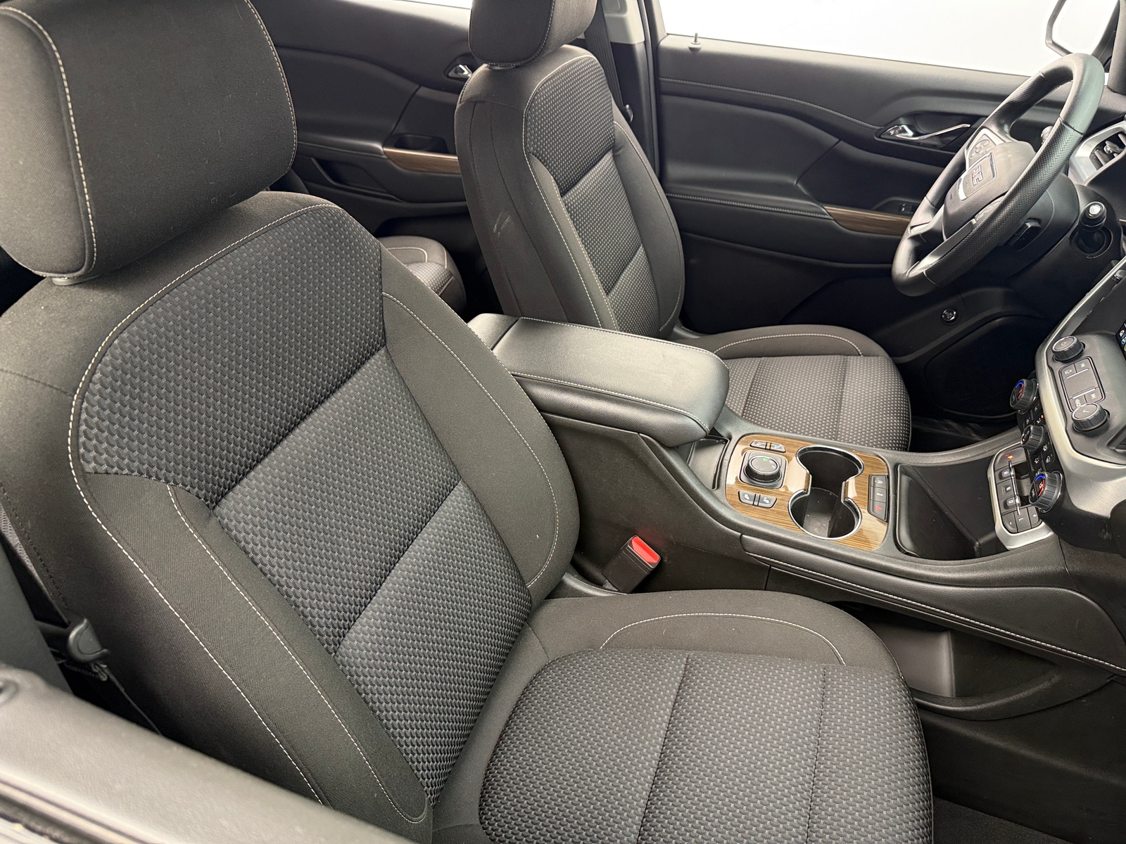 Thumbnail: 2023 GMC Acadia - 2