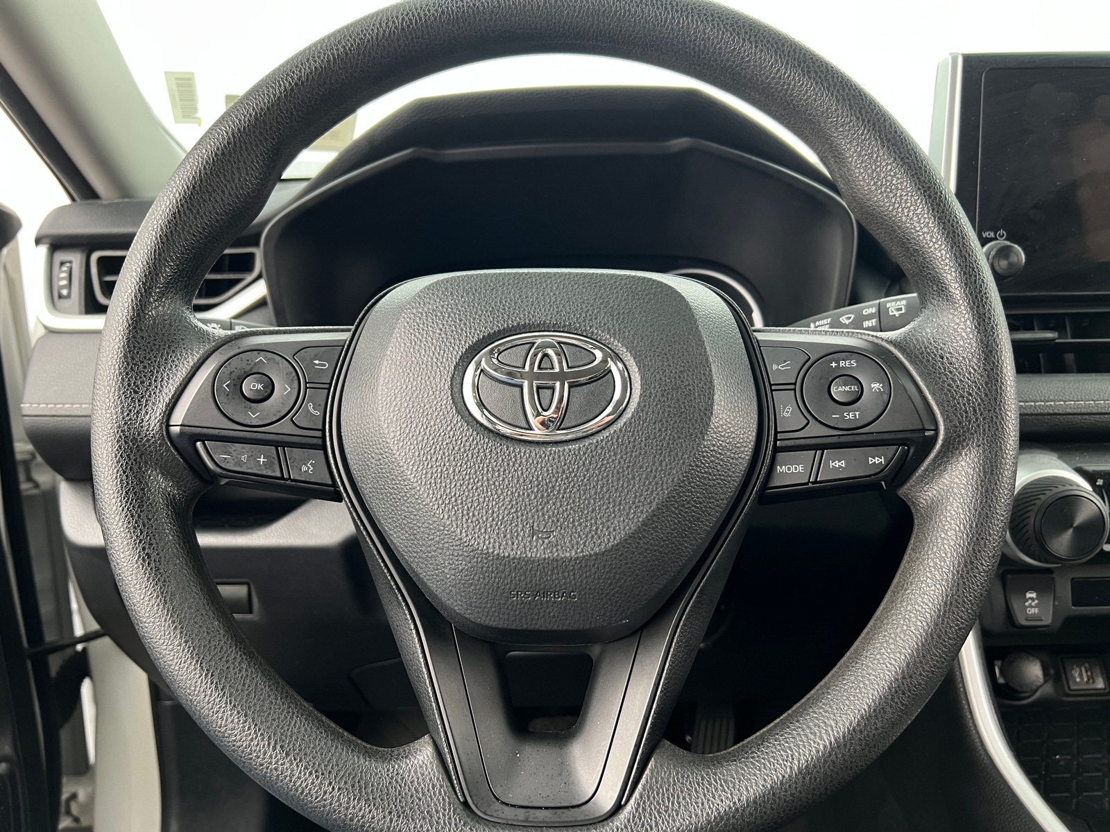 Thumbnail: 2024 Toyota RAV4 - 5