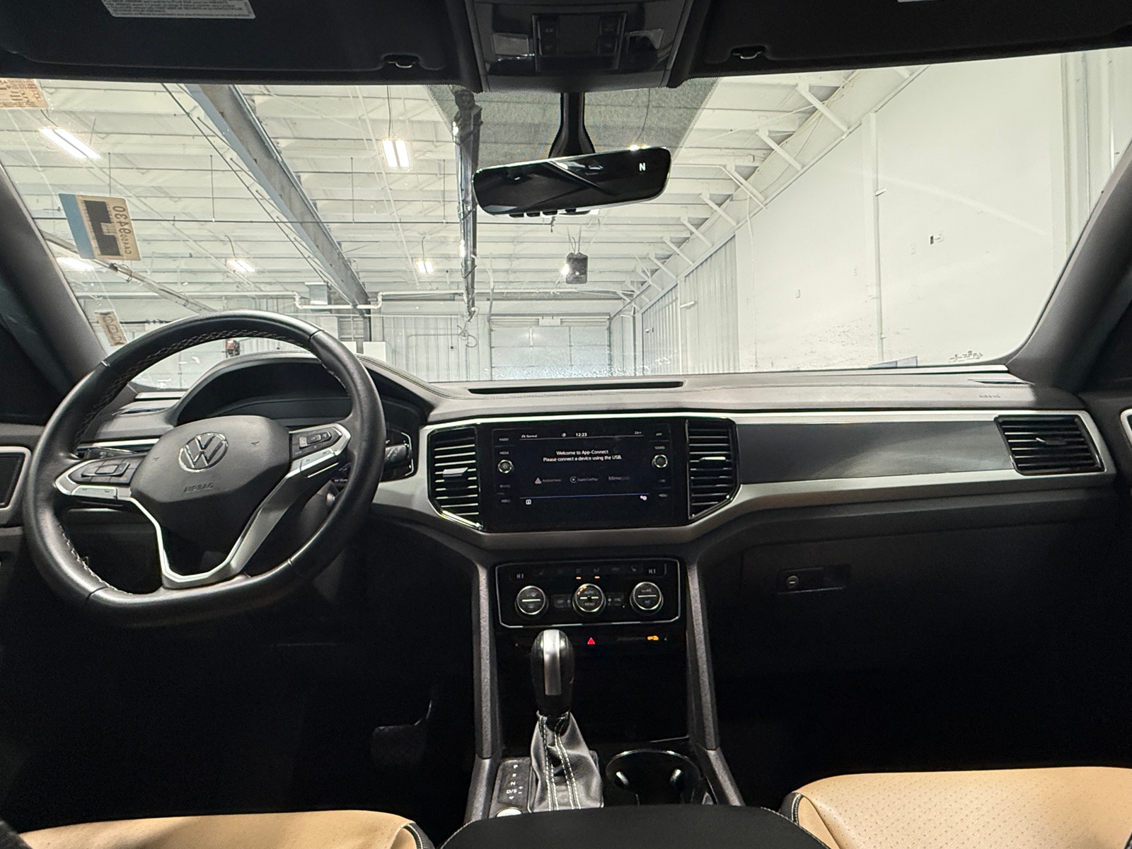 Thumbnail: 2023 Volkswagen Atlas - 2