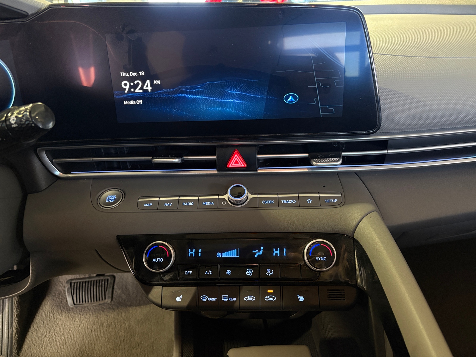 Thumbnail: 2025 Hyundai Elantra - 4