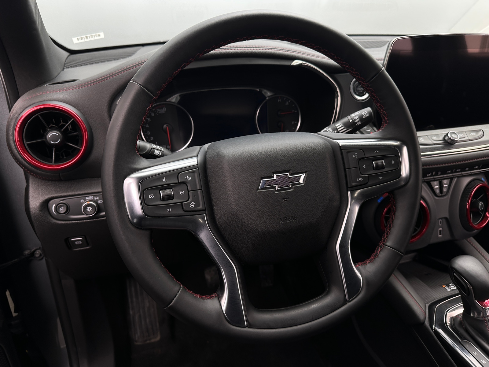 Thumbnail: 2025 Chevrolet Blazer - 4