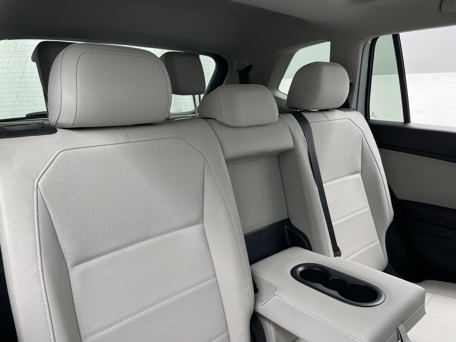 Thumbnail: 2021 Volkswagen Tiguan - 5