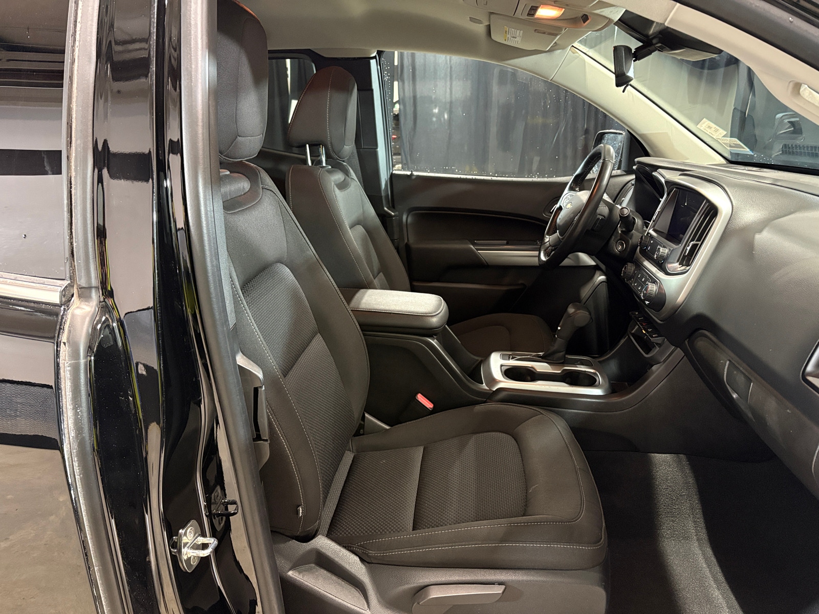 Thumbnail: 2019 Chevrolet Colorado - 2