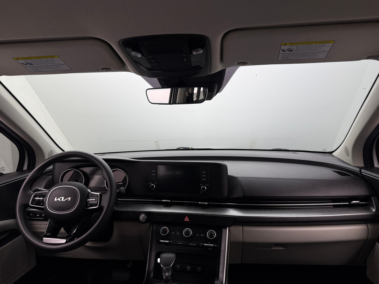 Thumbnail: 2022 Kia Carnival - 3