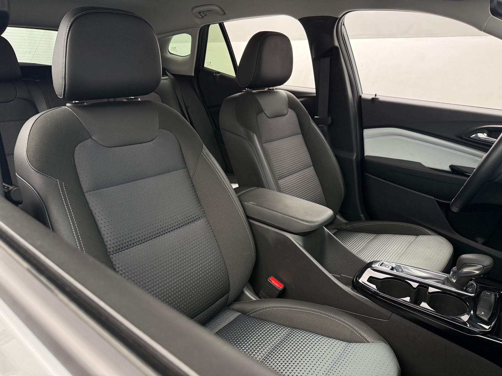 Thumbnail: 2025 Chevrolet Trax - 2