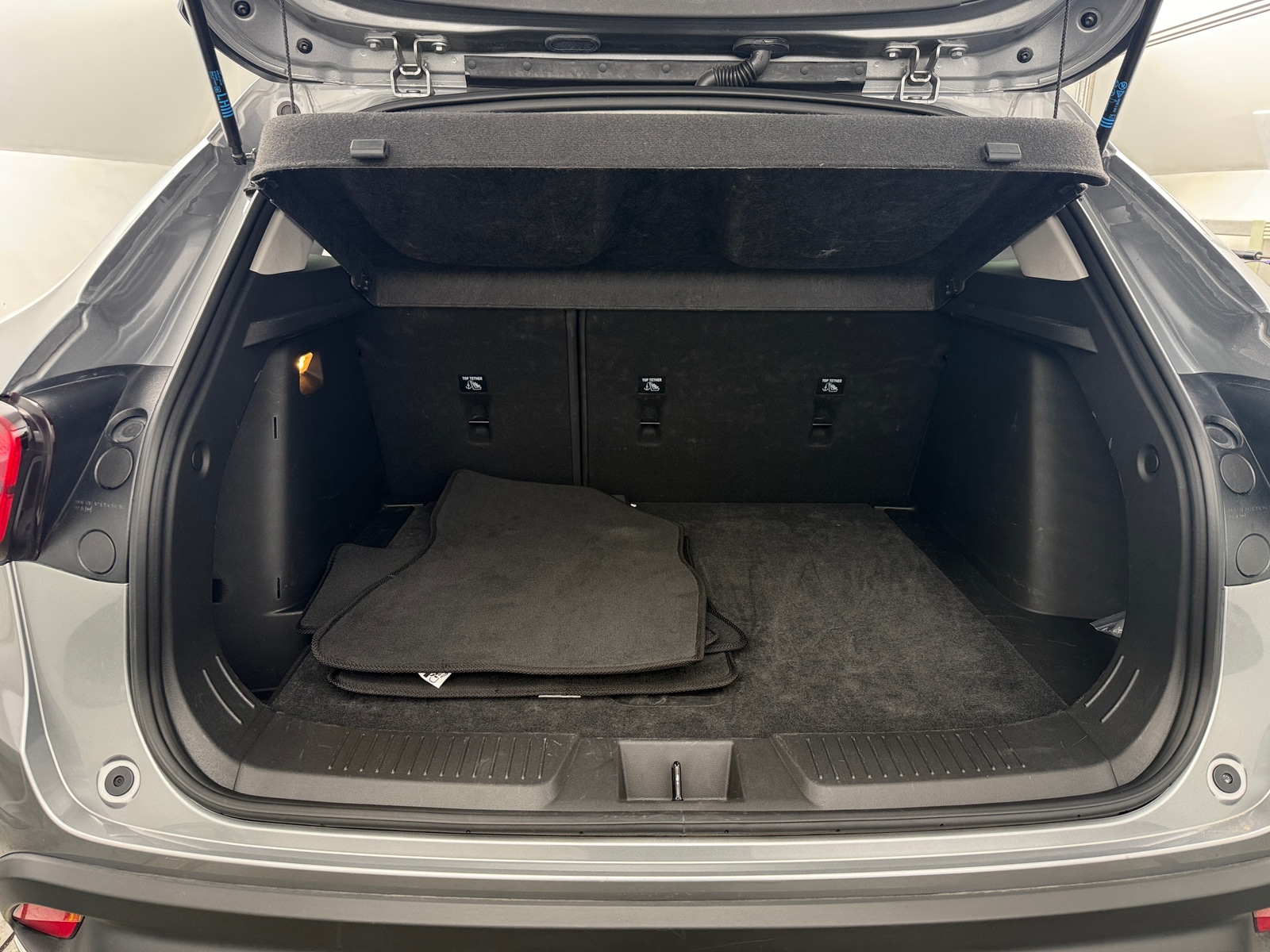 Thumbnail: 2025 Chevrolet Trax - 7