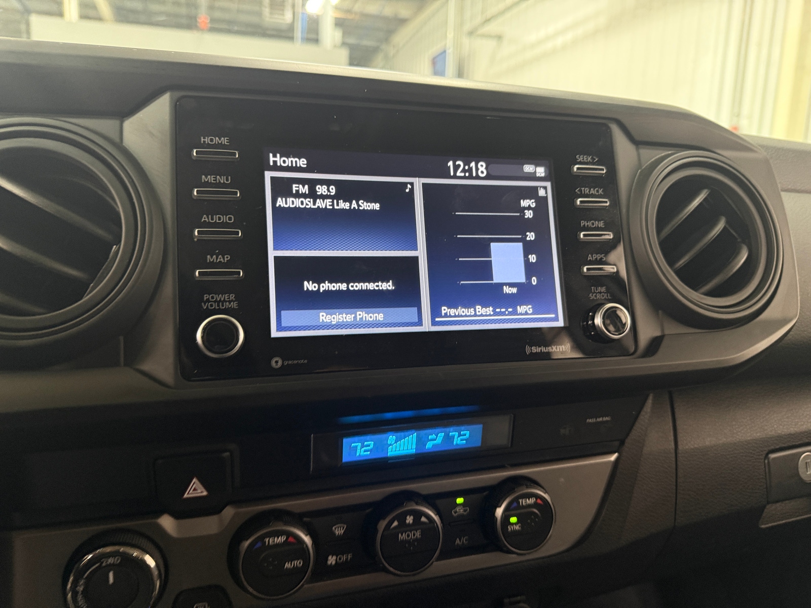 Thumbnail: 2023 Toyota Tacoma - 4