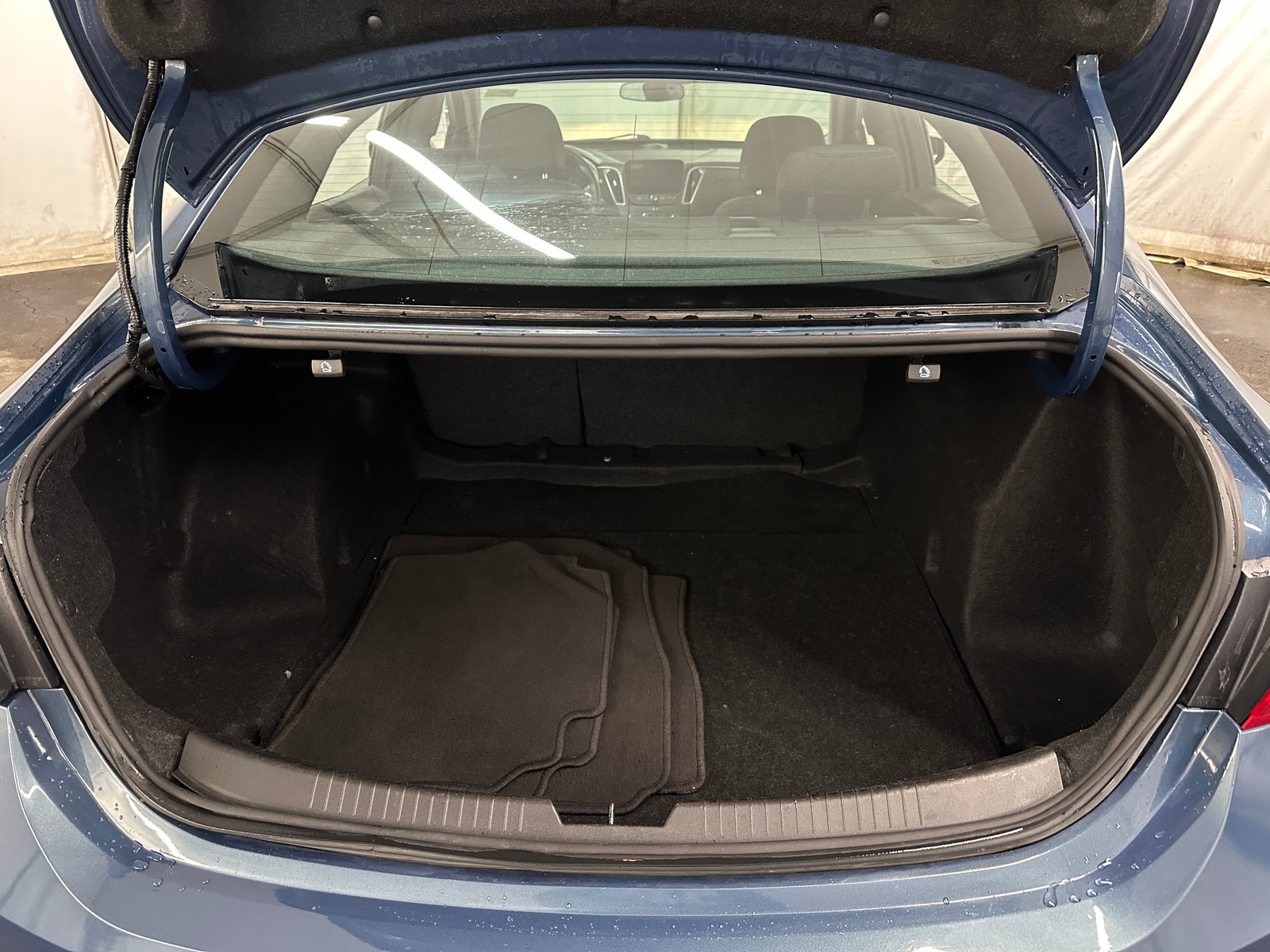 Thumbnail: 2024 Chevrolet Malibu - 7