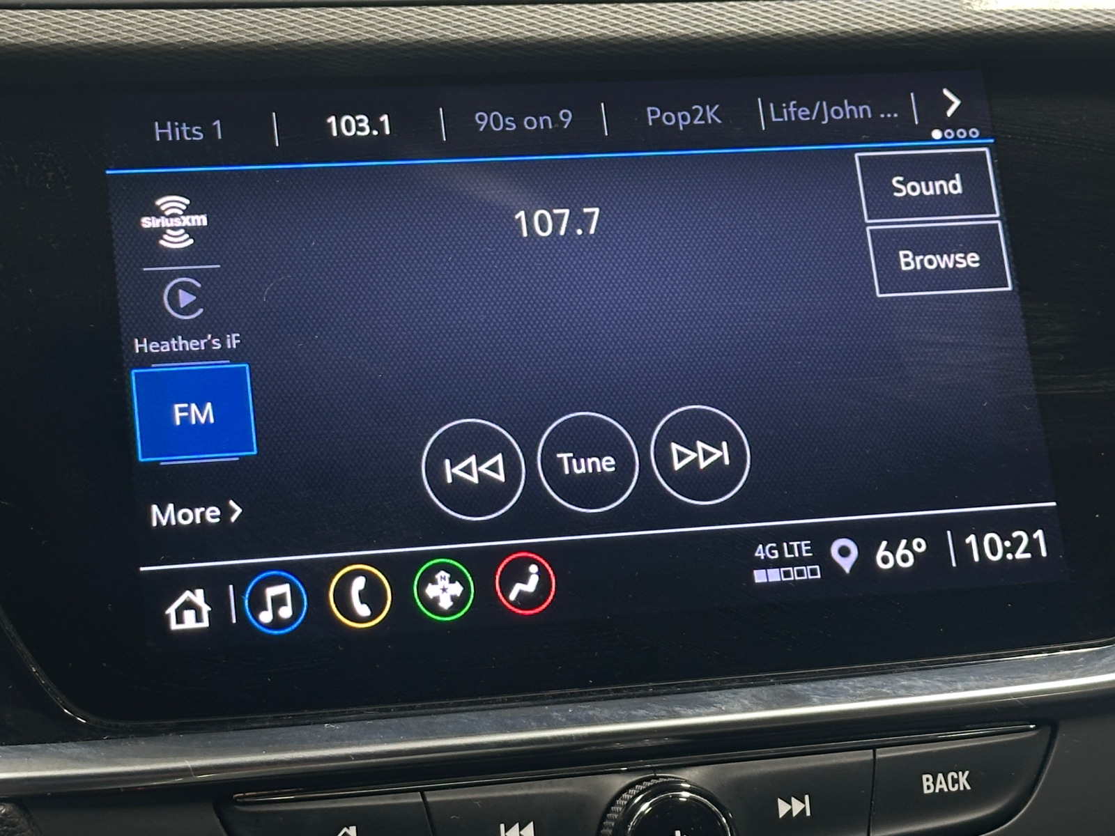 Thumbnail: 2021 Buick Encore GX - 4