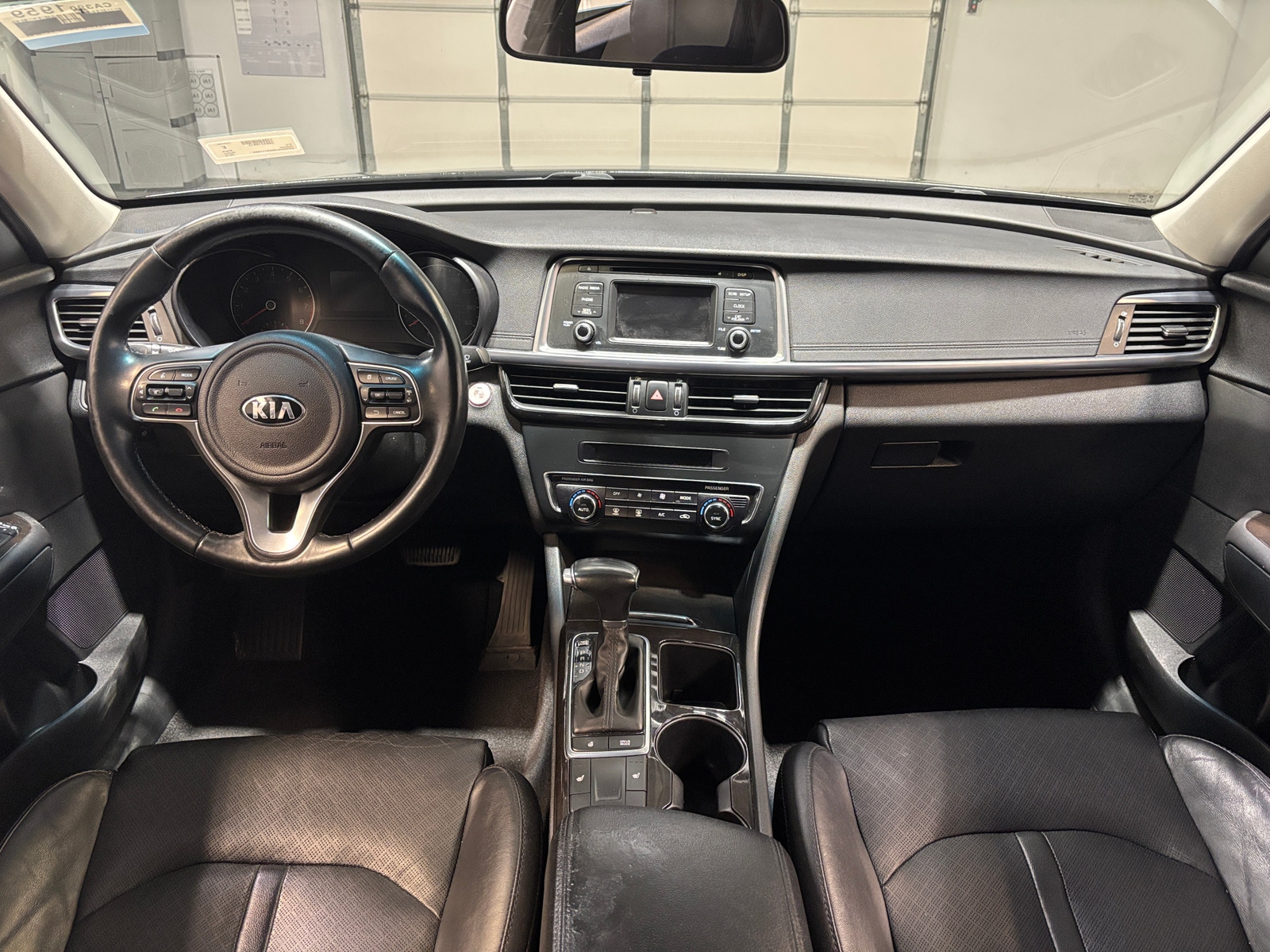 Thumbnail: 2016 Kia Optima - 2