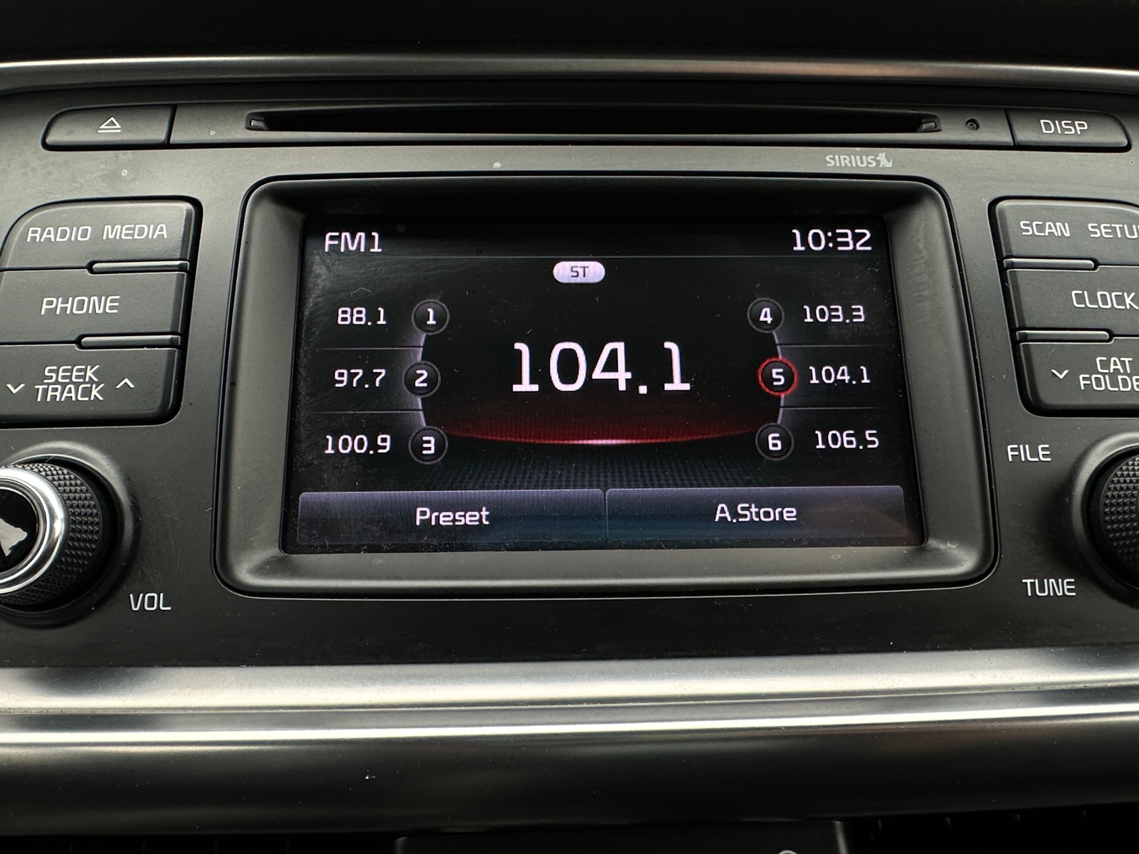 Thumbnail: 2016 Kia Optima - 3