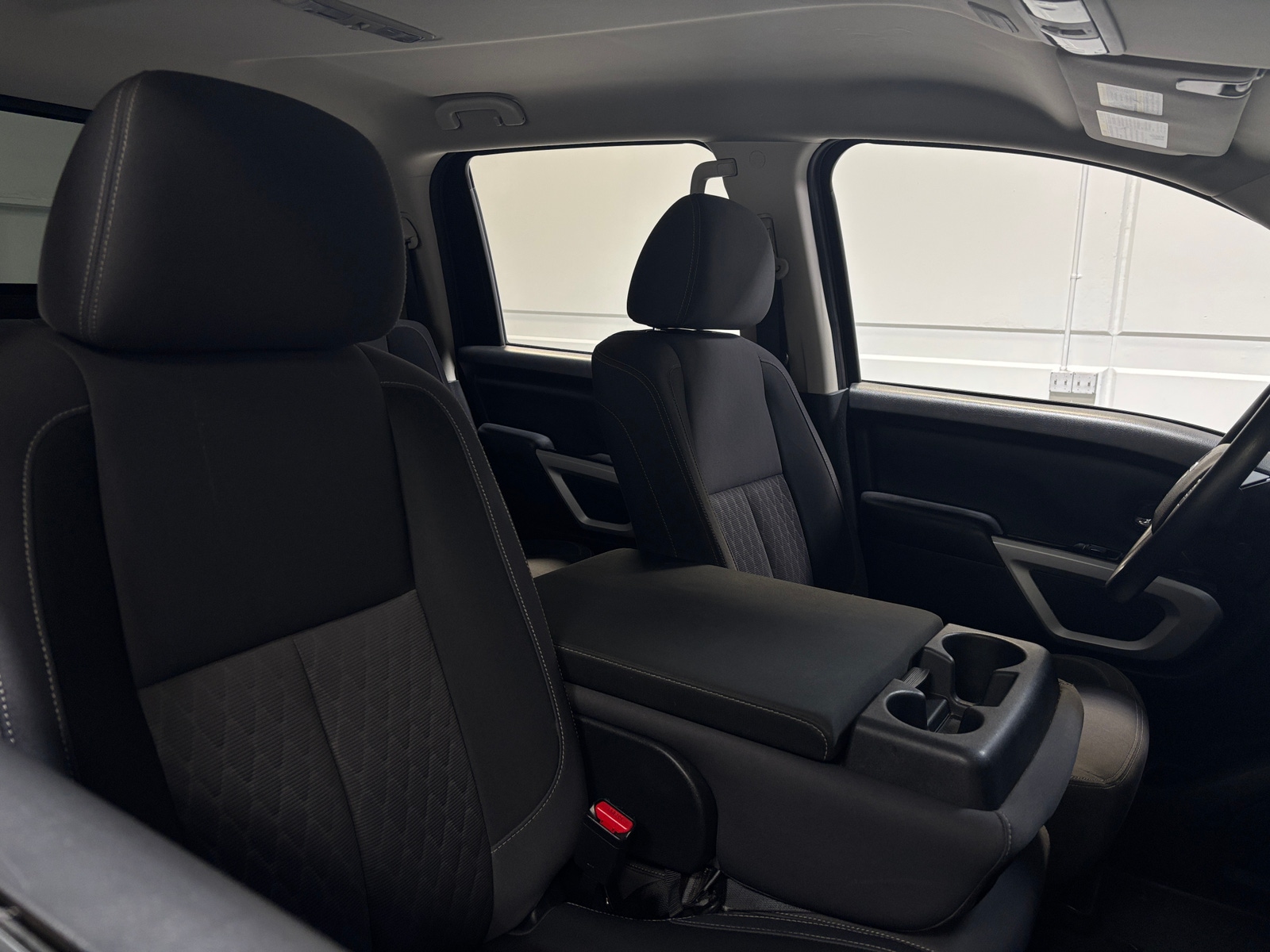 Thumbnail: 2022 Nissan Titan - 2