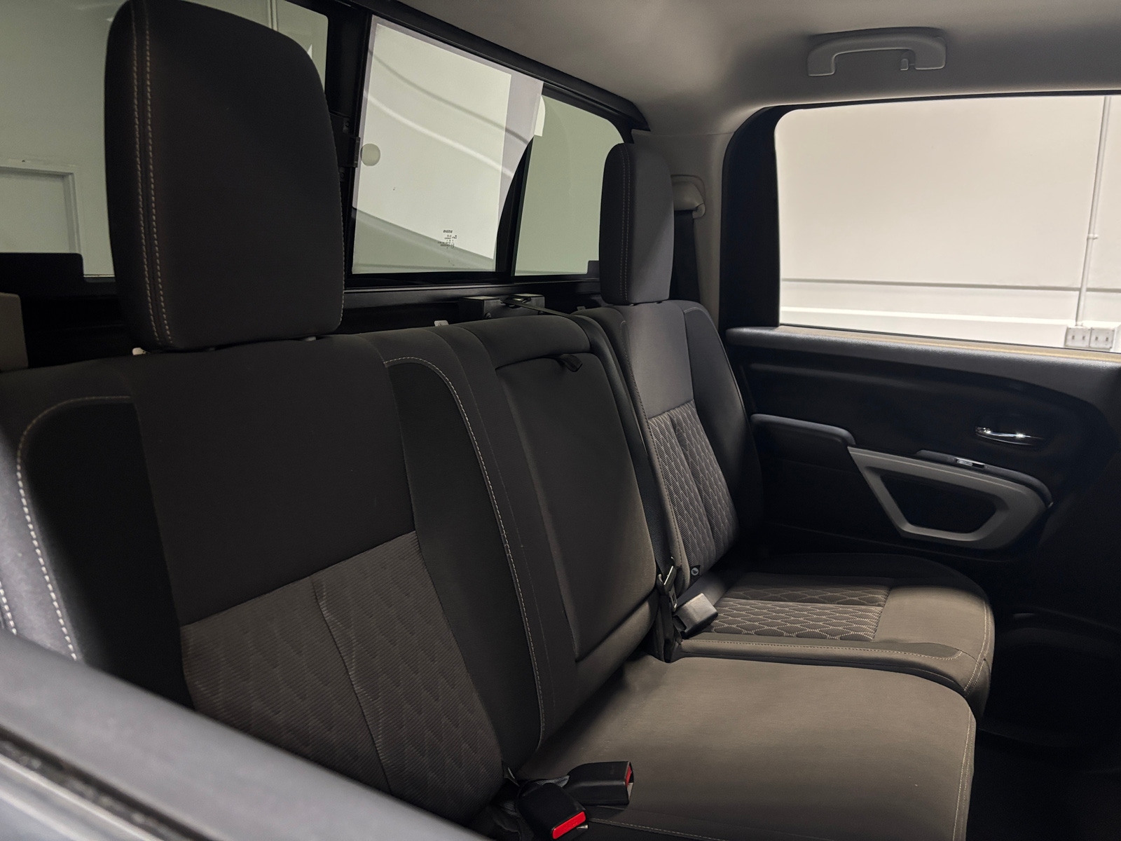 Thumbnail: 2022 Nissan Titan - 6