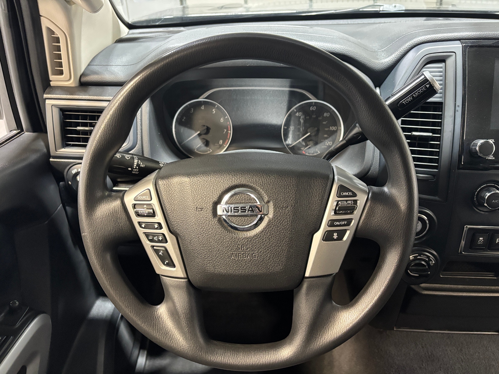 Thumbnail: 2022 Nissan Titan - 5