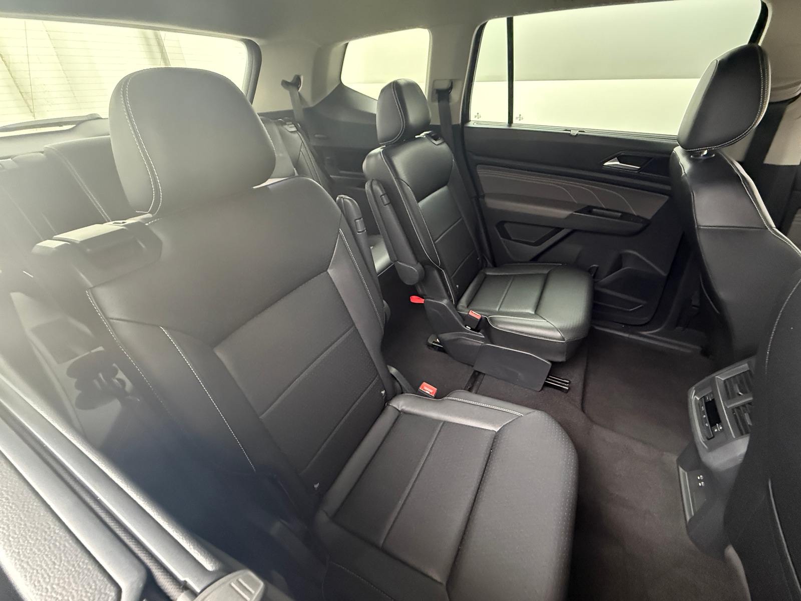 Thumbnail: 2022 Volkswagen Atlas - 5