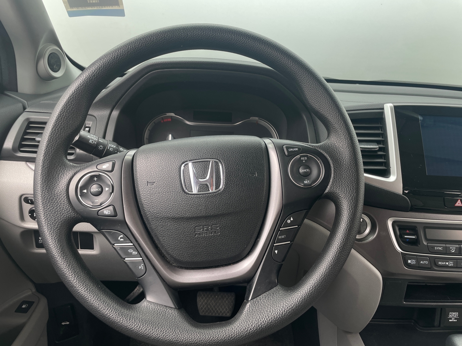 Thumbnail: 2017 Honda Pilot - 5