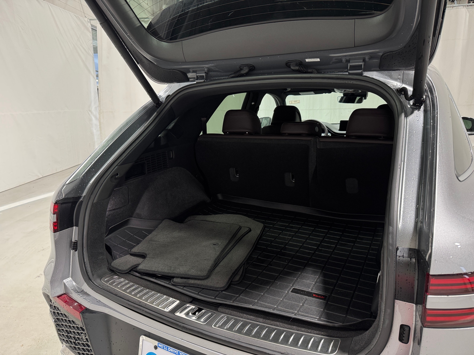 Thumbnail: 2023 Genesis GV70 - 6