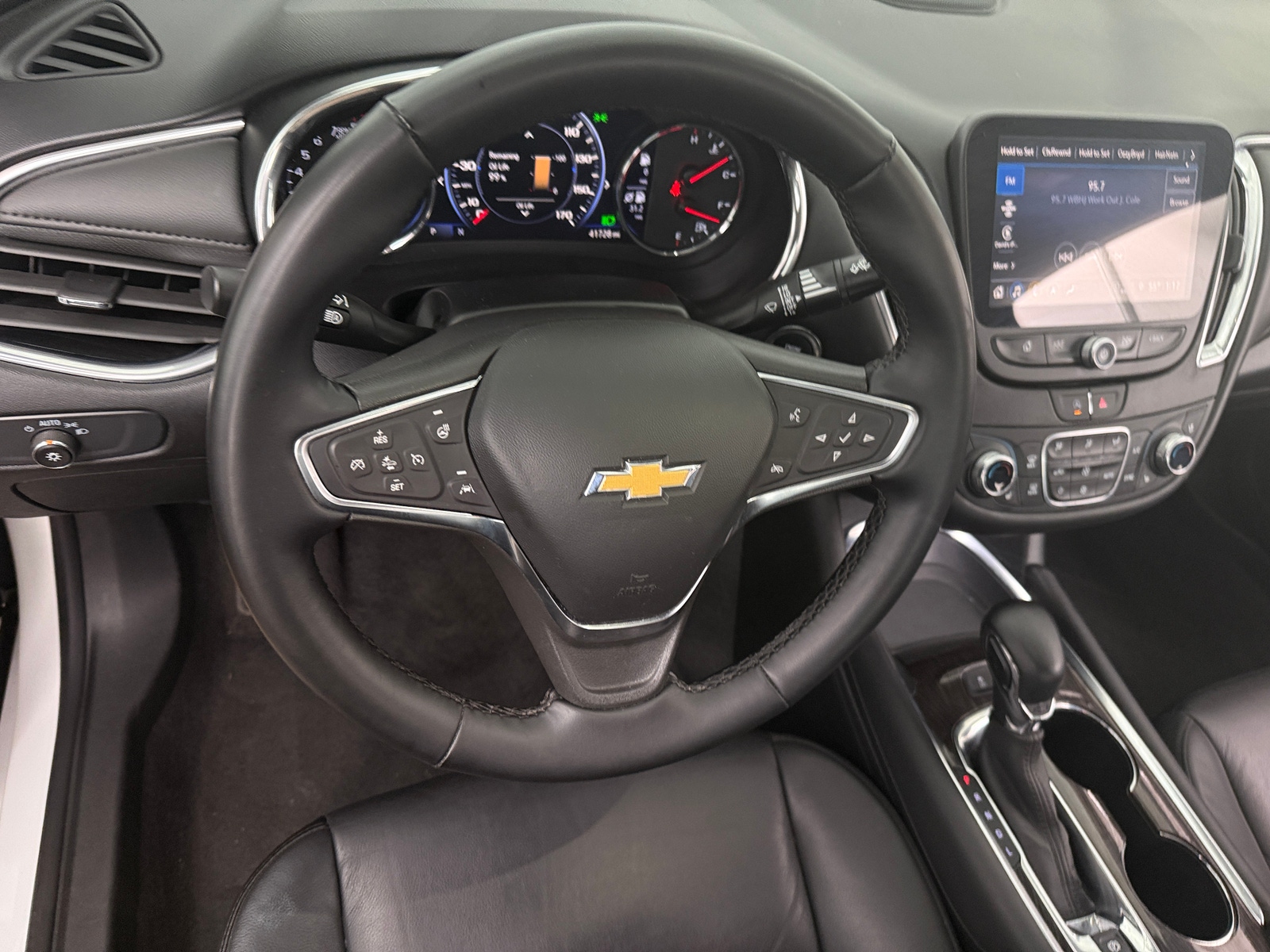 Thumbnail: 2024 Chevrolet Malibu - 4