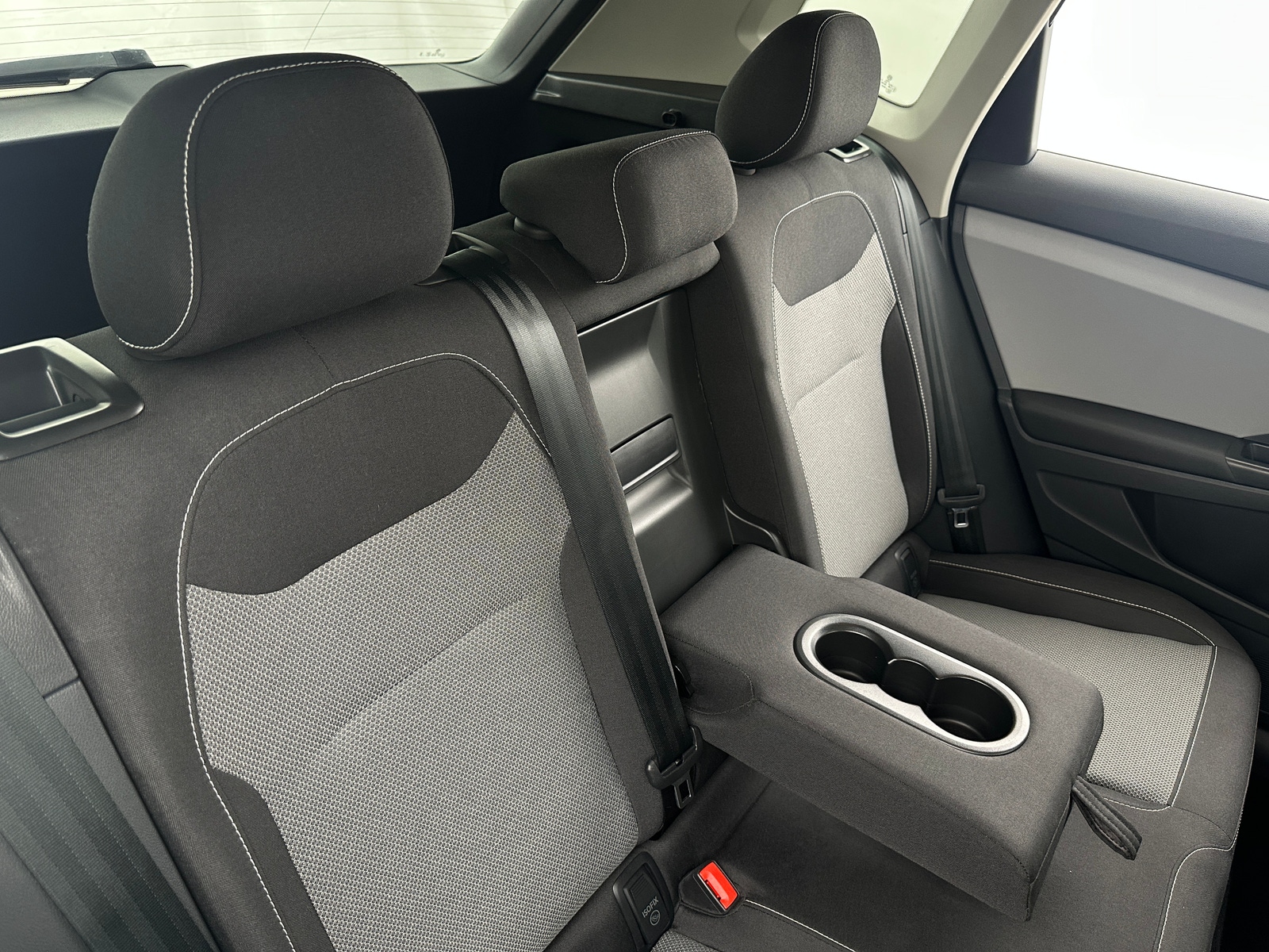 Thumbnail: 2023 Volkswagen Taos - 6