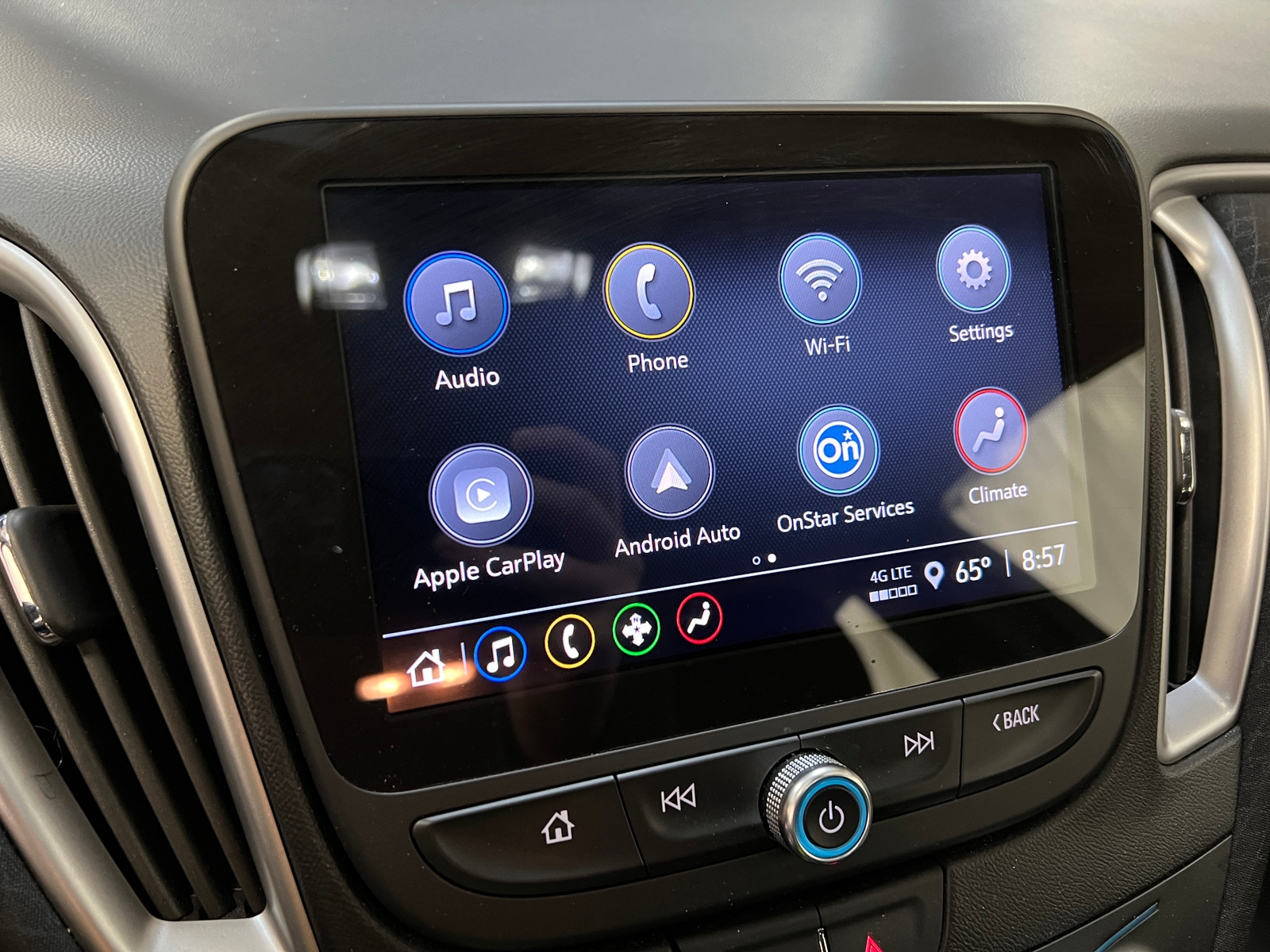 Thumbnail: 2024 Chevrolet Malibu - 4