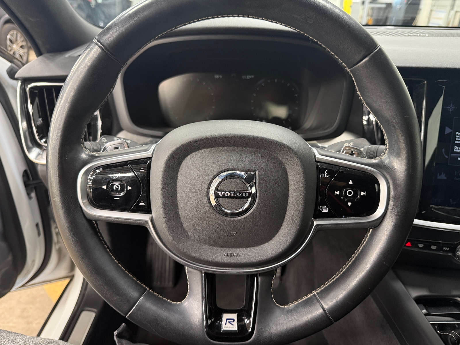 Thumbnail: 2019 Volvo S60 - 5