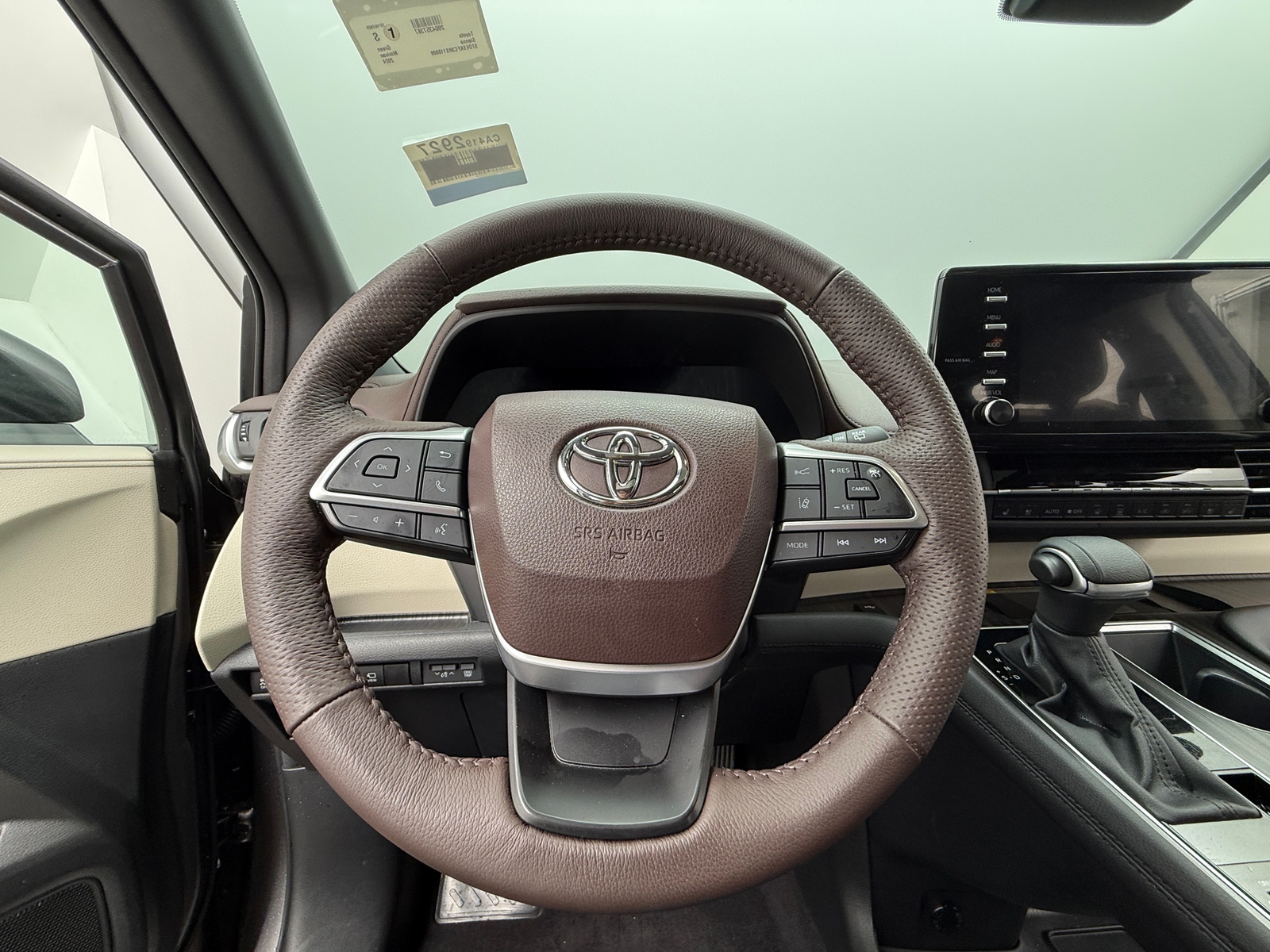 Thumbnail: 2024 Toyota Sienna - 4