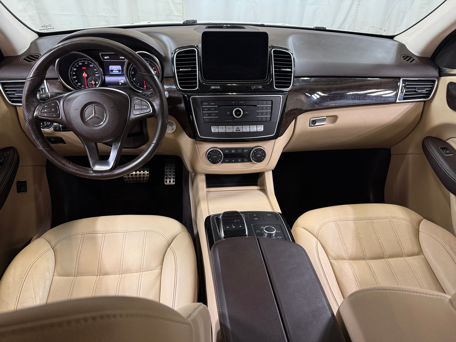 Thumbnail: 2019 Mercedes-Benz GLE - 2