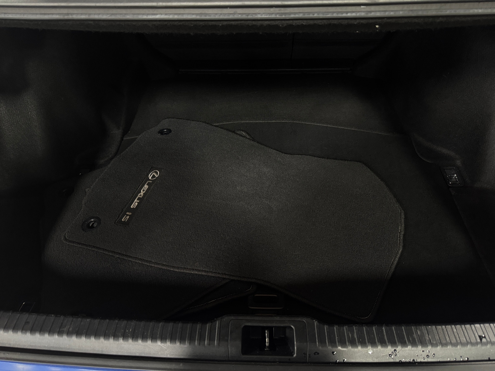 Thumbnail: 2021 Lexus IS - 6