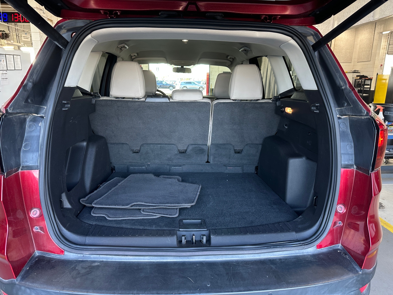 Thumbnail: 2019 Ford Escape - 6