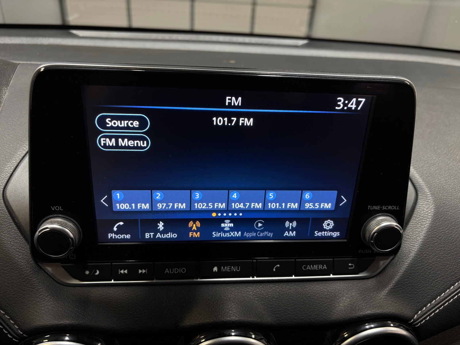 Thumbnail: 2022 Nissan Sentra - 4