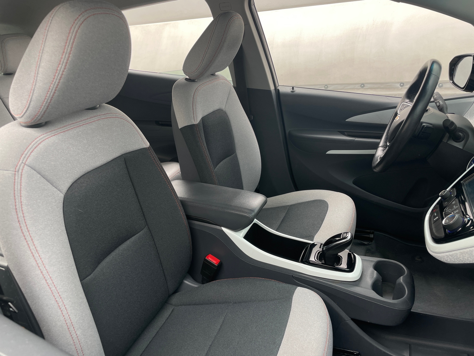 Thumbnail: 2021 Chevrolet Bolt EV - 2