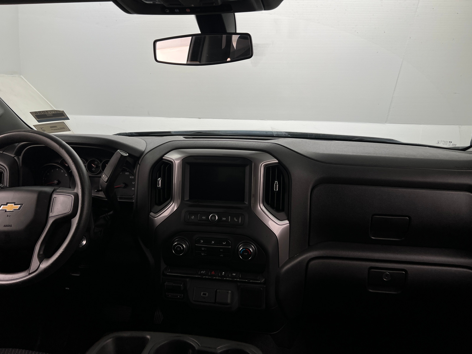 Thumbnail: 2020 Chevrolet Silverado 1500 - 3