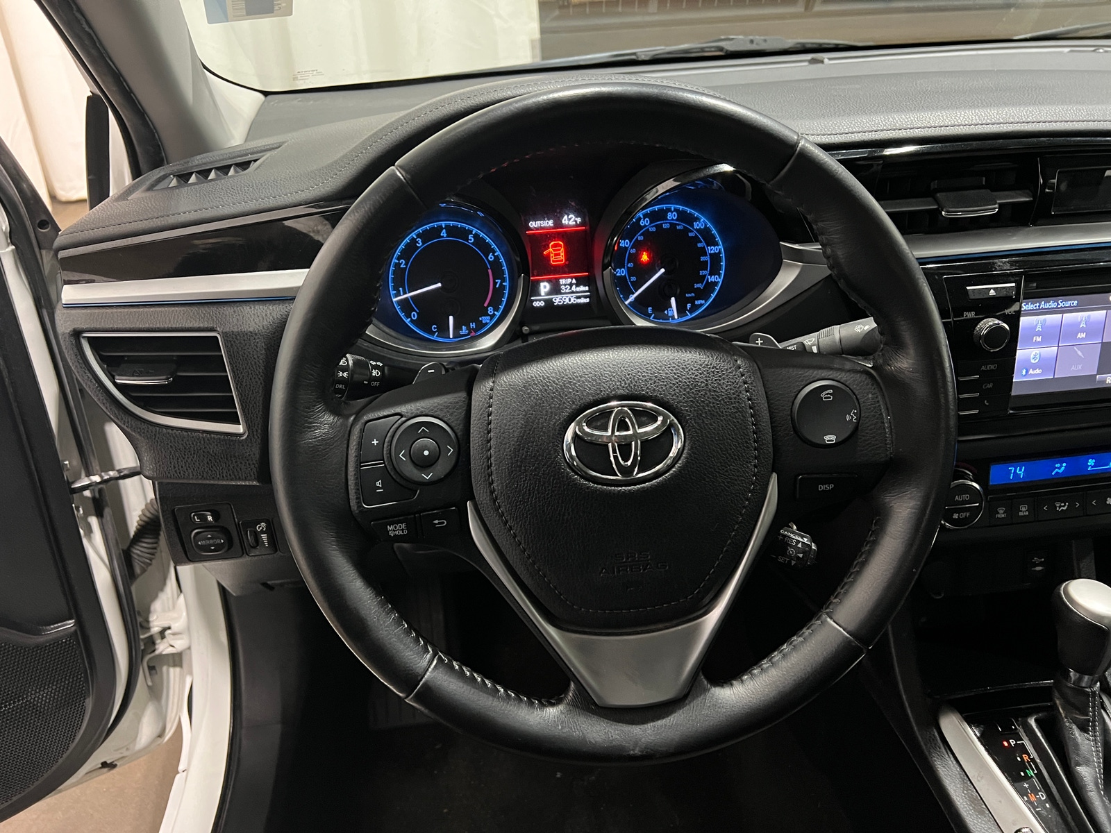 Thumbnail: 2016 Toyota Corolla - 5