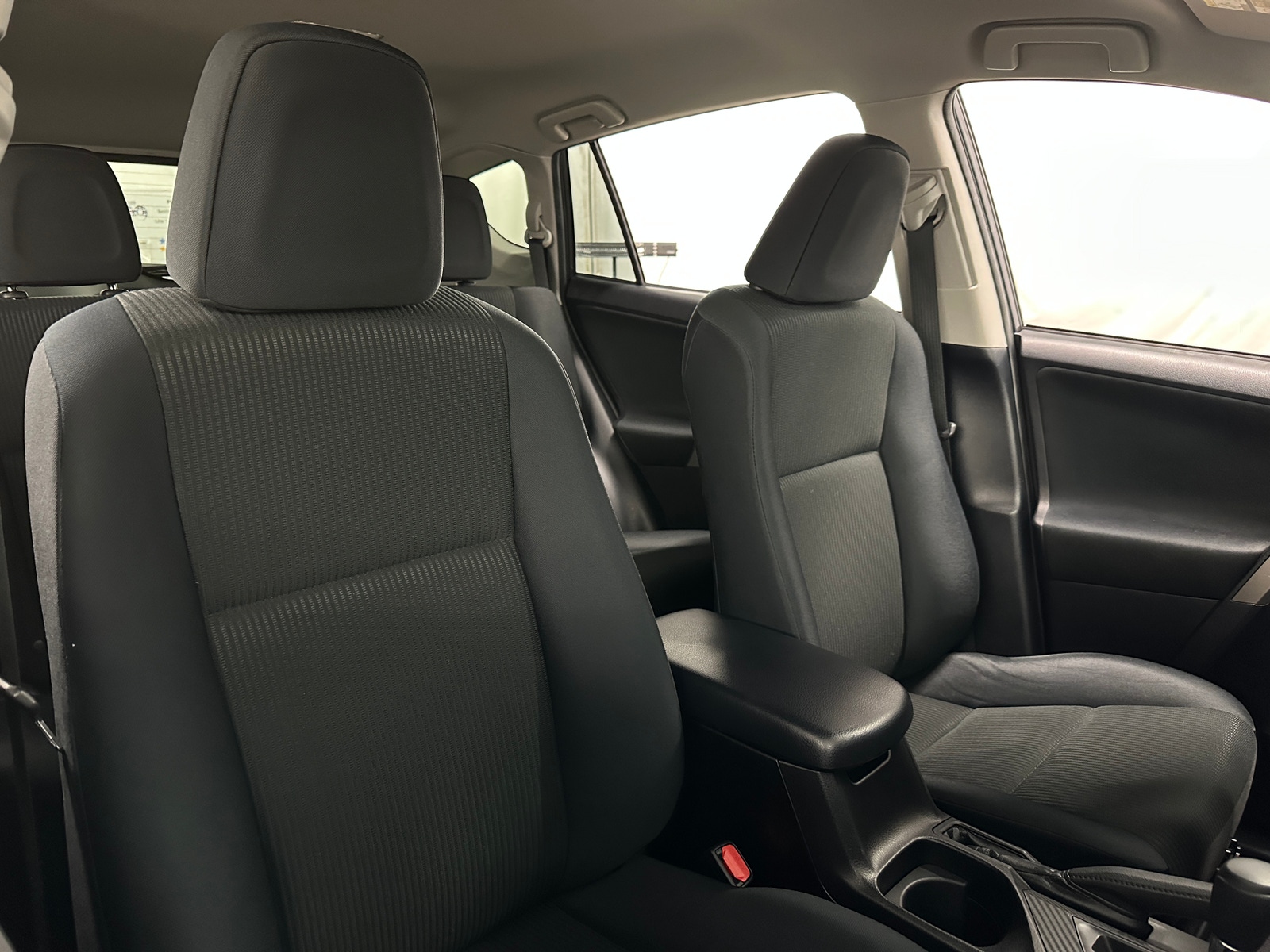 Thumbnail: 2015 Toyota RAV4 - 2