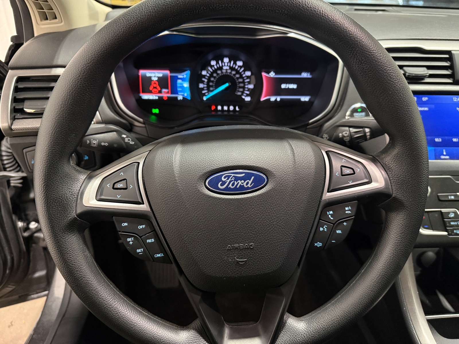 Thumbnail: 2020 Ford Fusion - 5