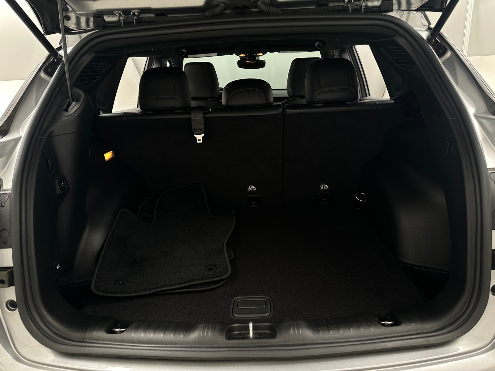 Thumbnail: 2022 Jeep Compass - 7