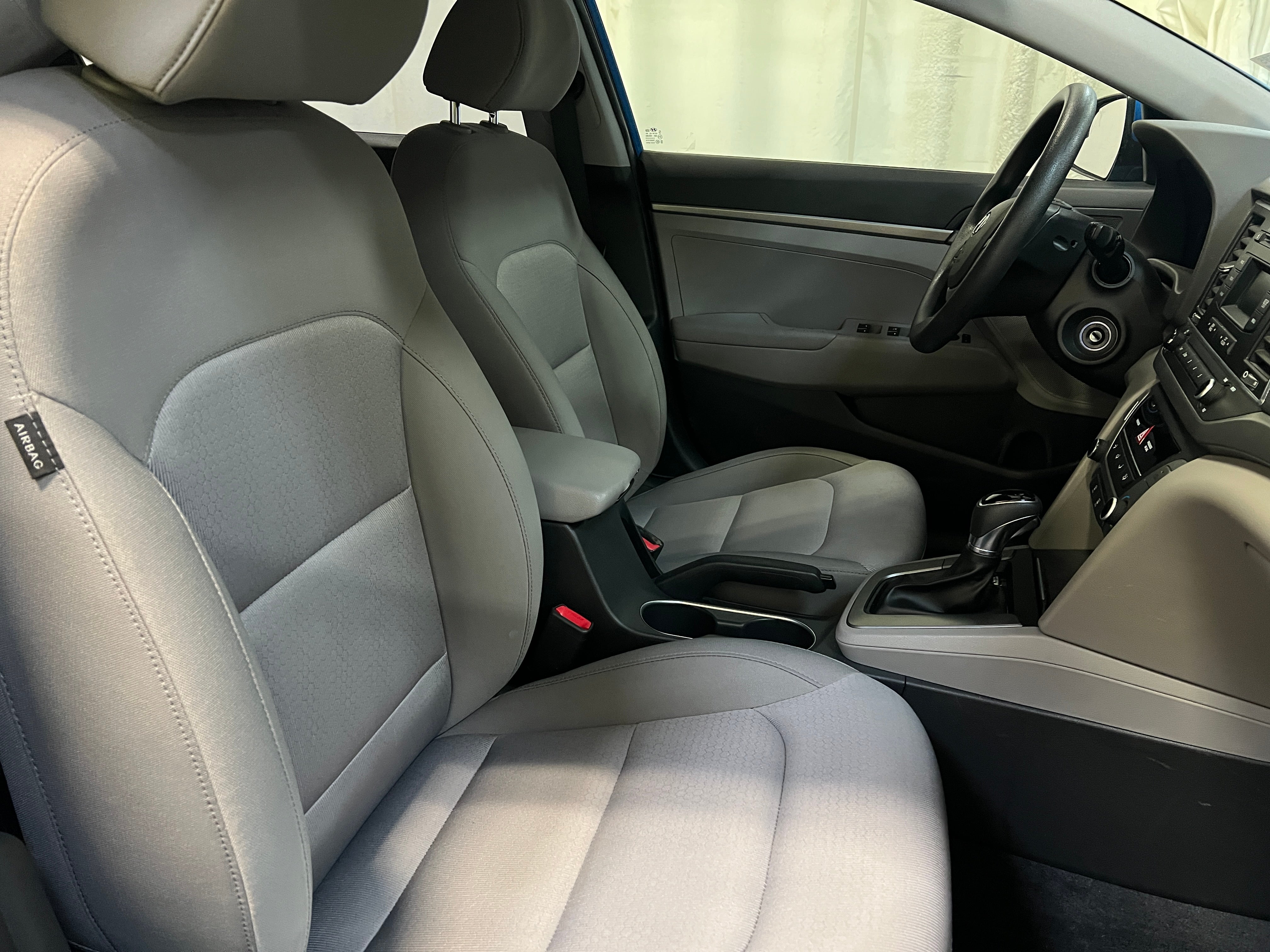 Used 2017 Hyundai Elantra SE with VIN KMHD74LF9HU337626 for sale in Oak Creek, WI