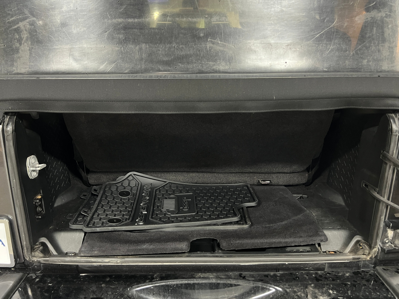 Thumbnail: 2017 Jeep Wrangler - 7