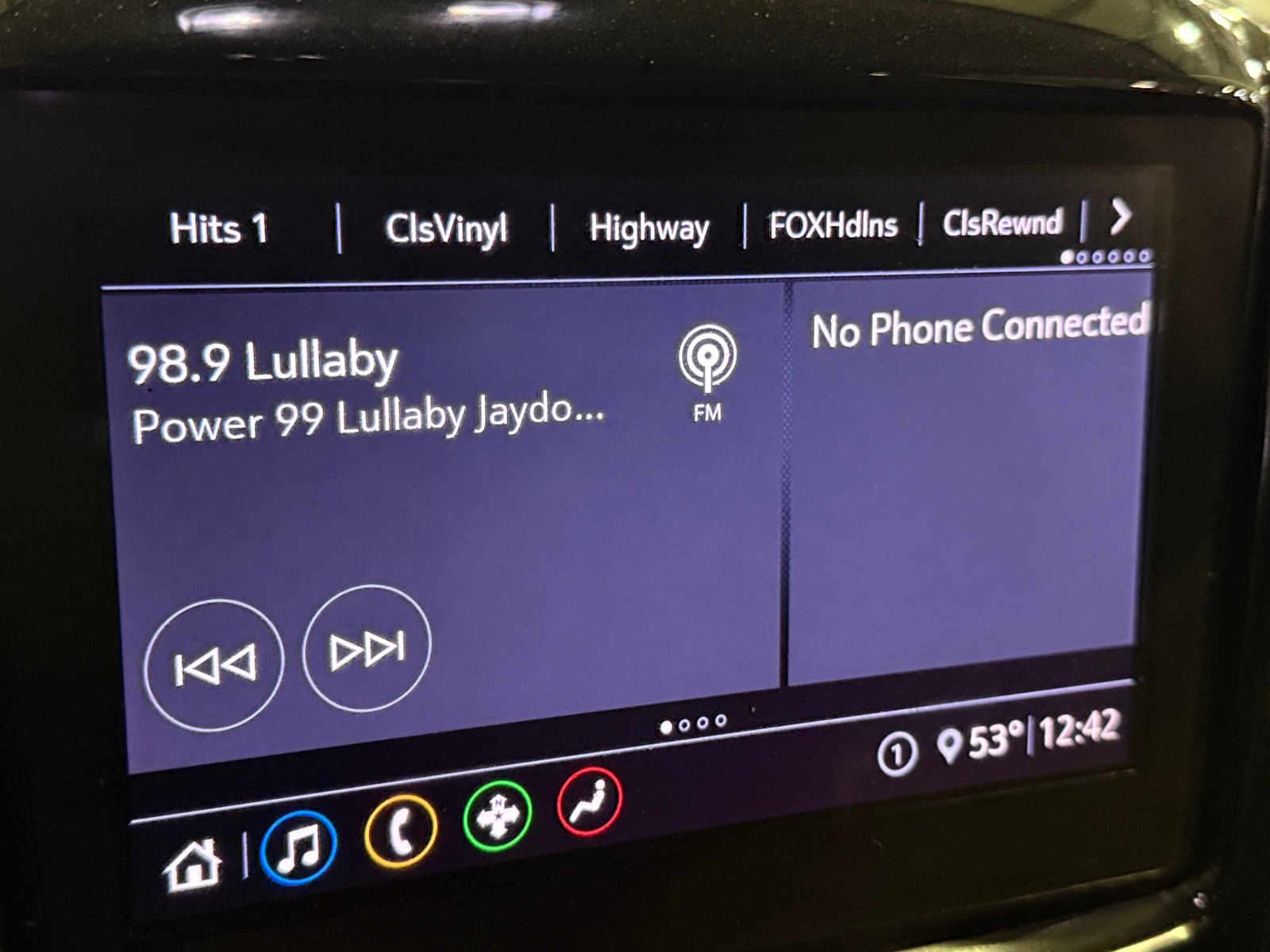 Thumbnail: 2020 Chevrolet Traverse - 4