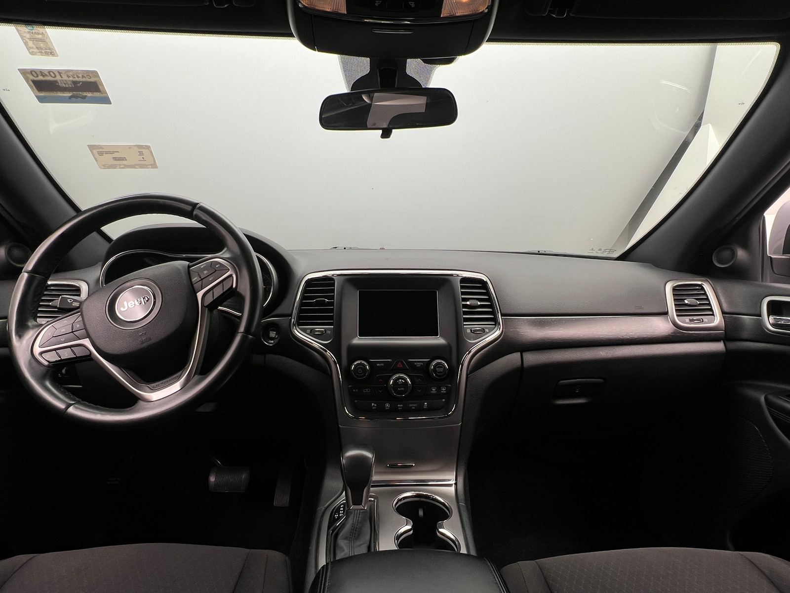 Thumbnail: 2018 Jeep Grand Cherokee - 3